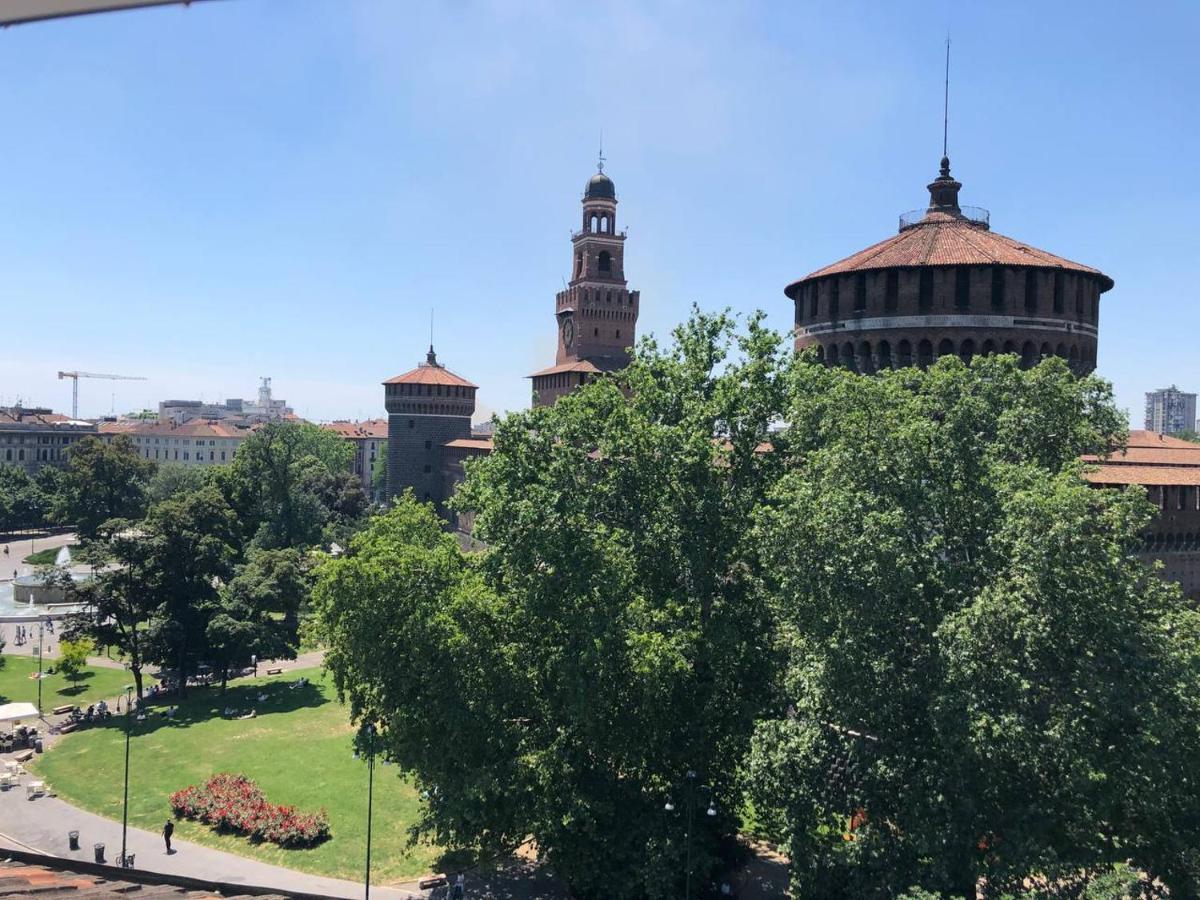 Breathtaking Castle View Youhosty - Quintino Sella Milan Exterior photo